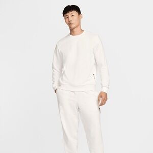 Nike Standard Issue Dri-FIT Crew Neck Sweatshirt FZ0220-133